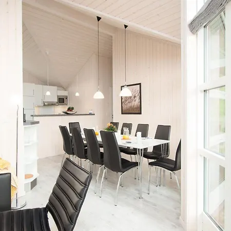 Beaside Wellness-chalet Fuer 10 Personen بيت للعطل